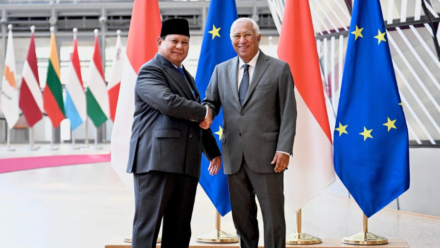 Presiden Republik Indonesia, Prabowo Subianto, melakukan pertemuan bilateral dengan Presiden Dewan Eropa, António Costa, pada Minggu, 13 Juli 2025, di Gedung Europa, Brussel, Belgia. Foto: BPMI Setpres/Cahyo