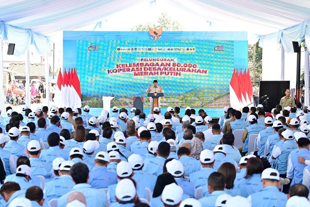 Presiden RI Prabowo Subianto resmi meluncurkan lebih dari 80 ribu Koperasi Desa dan Kelurahan Merah Putih (KDMP/KKMP) dalam sebuah seremoni nasional di Klaten, Jawa Tengah, Senin (21/7).