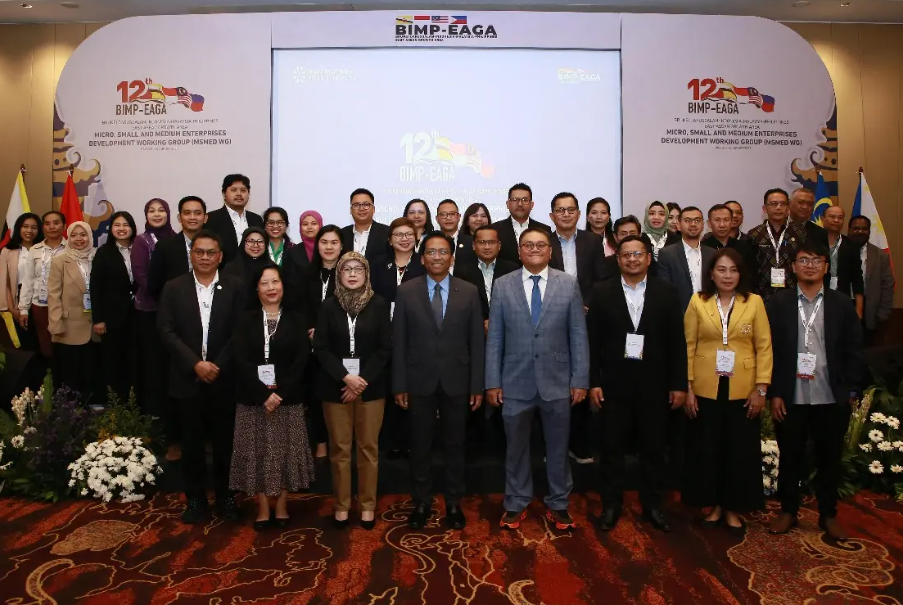 Delegasi Indonesia bersama perwakilan Brunei Darussalam, Malaysia, dan Filipina dalam The 12th BIMP-EAGA MSMED WG di Bali.
