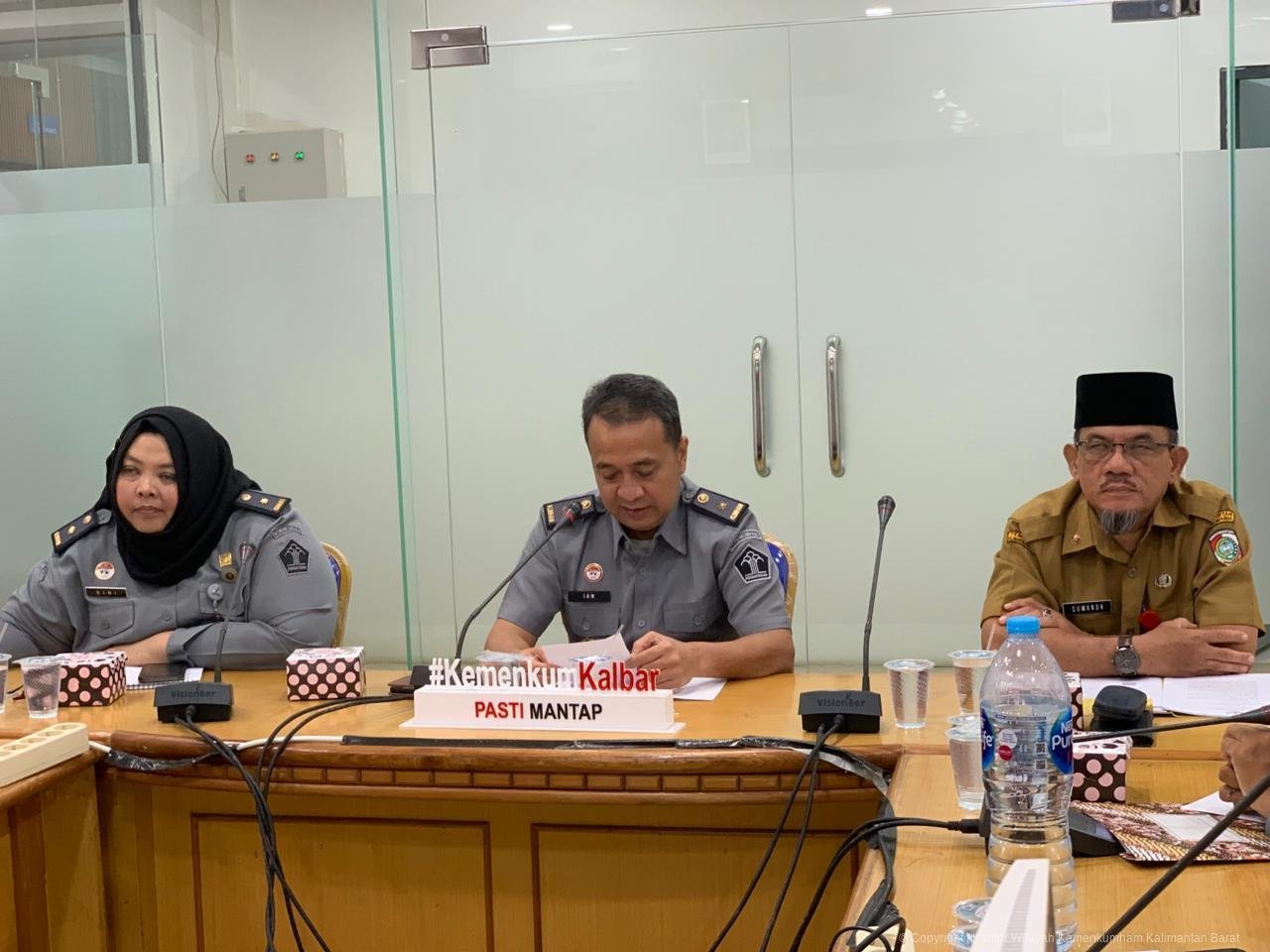 Kanwil Kemenkum Kalbar bersama Pemkab Mempawah. Foto: Dok. Kanwil Kemenkum Kalbar