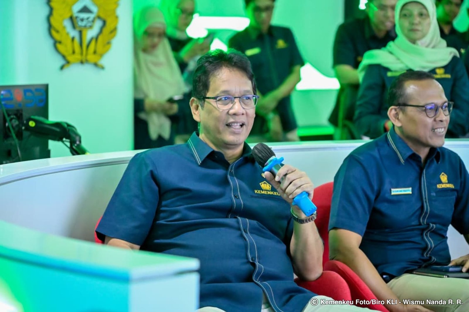 Menteri Keuangan (Menkeu) Purbaya Yudhi Sadewa meninjau Command Center Customs Excise Information System and Automation (CEISA) yang dikelola oleh Direktorat Jenderal Bea dan Cukai (DJBC), pada Rabu (22/10).