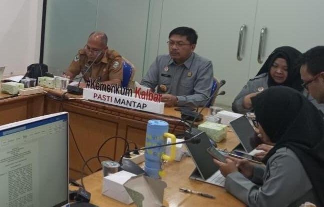 Tim Kanwil Kemenkum Kalbar saat gelar rapat bersama Pemkab Mempawah. Foto: Dok. Kanwil Kemenkum Kalbar