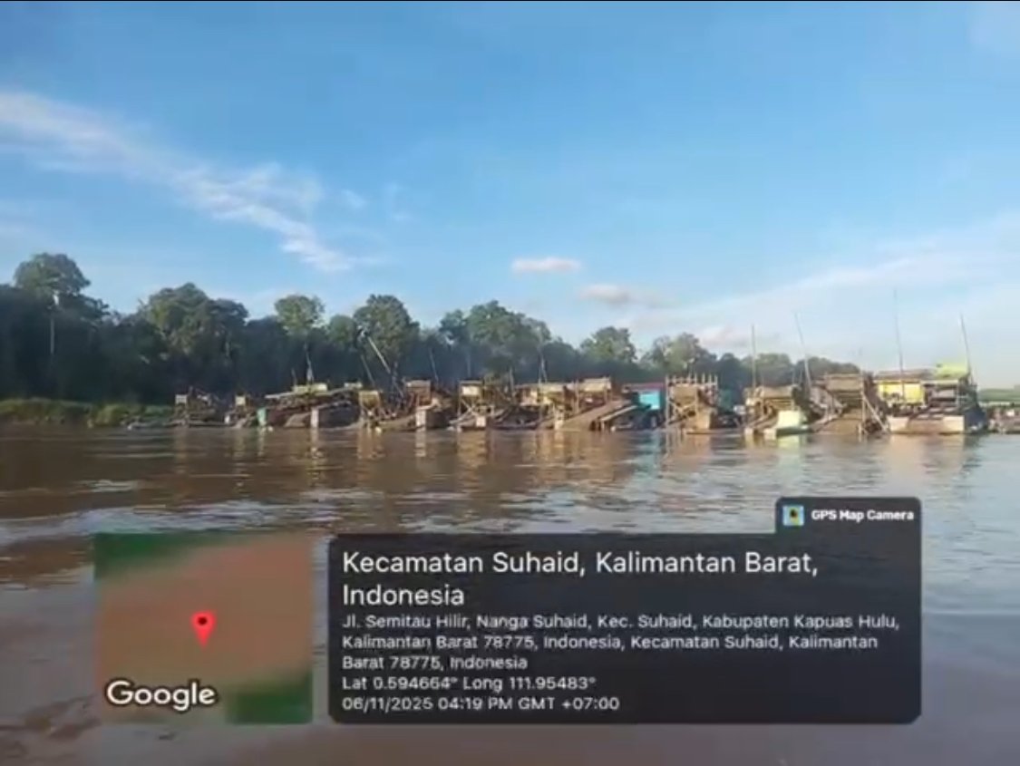 Deretan Lanting di Sungai Kecamatan Suhaid, Kapus Hulu. Foto: Dok. Istimewa