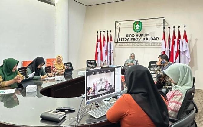Tim Kanwil Kemenkum Kalbar saat rapat bersama Pemkot Singkawang. Foto: Dok. Kanwil Kemenkum Kalbar