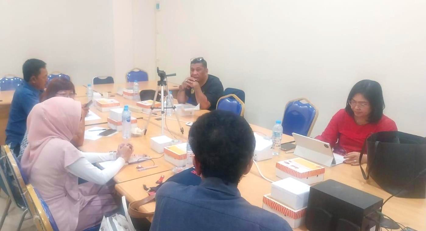 Tim Kanwil Kemenkum Kalbar saat menggelar rapat dengan Tim MPDN Kubu Raya