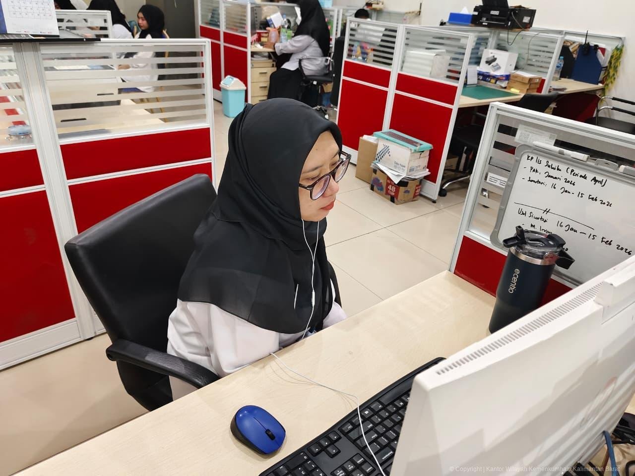Tim Kanwil Kemenkum Kalbar saat ikuti rakor. Foto: Dok. Kanwil Kemenkum Kalbar