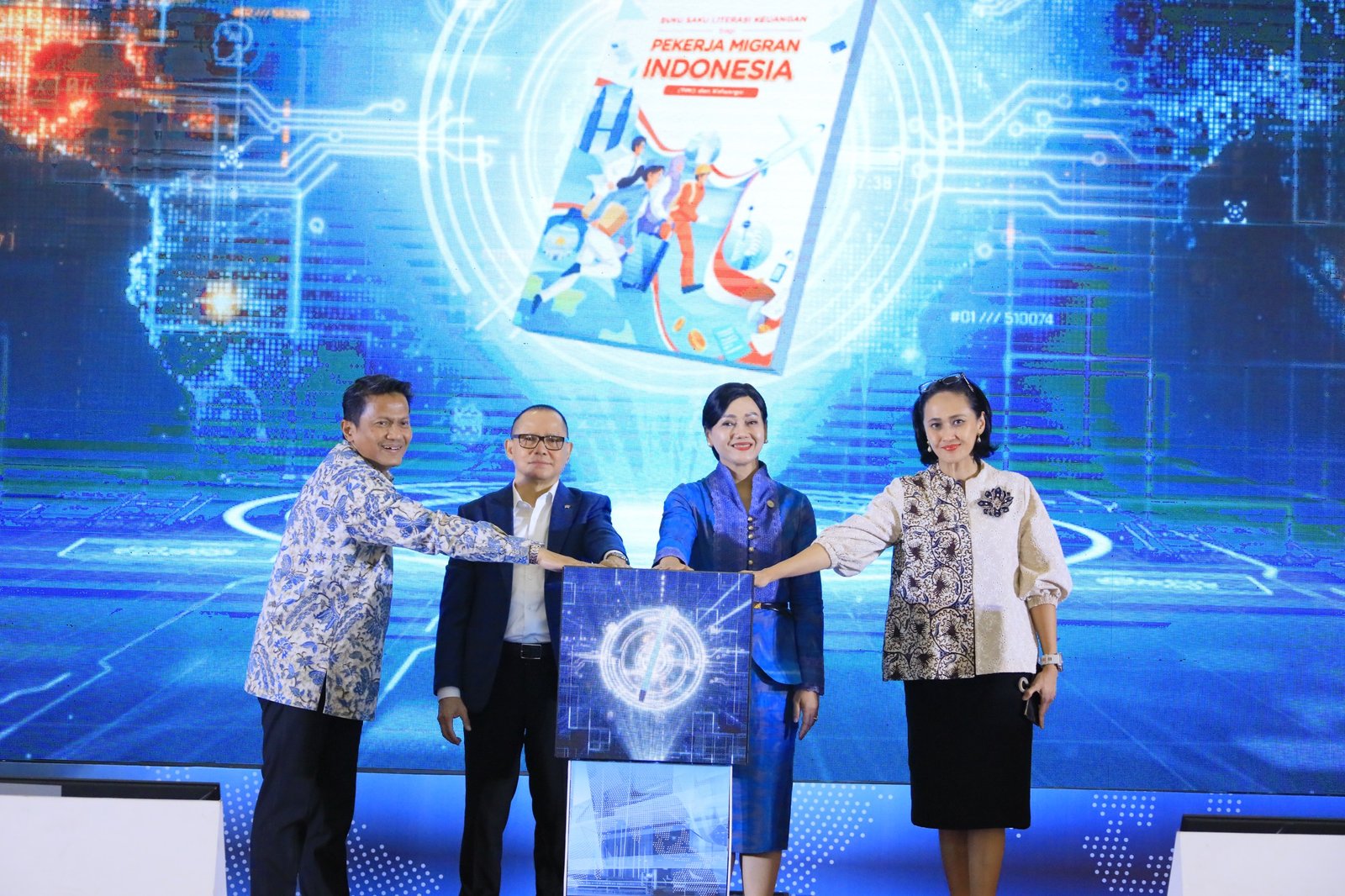 Peluncuran Buku Saku Literasi Keuangan bagi Pekerja Migran Indonesia bertema “PMI Cerdas Finansial, Menuju Indonesia Maju".
