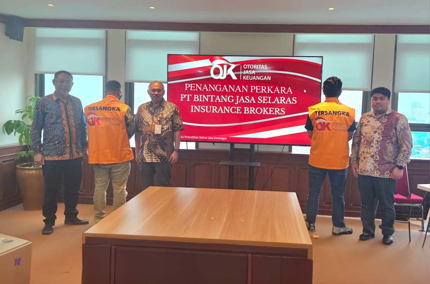 Otoritas Jasa Keuangan (OJK) telah menyelesaikan penyidikan perkara tindak pidana perasuransian berupa penggelapan premi asuransi yang dilakukan oleh pimpinan perusahaan pialang asuransi PT Bintang Jasa Selaras Insurance Broker.