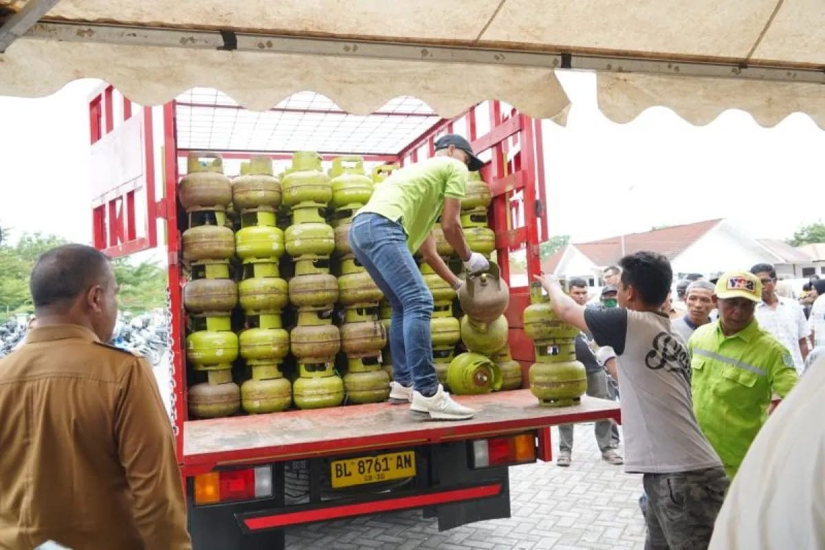 mobil angkut lpg