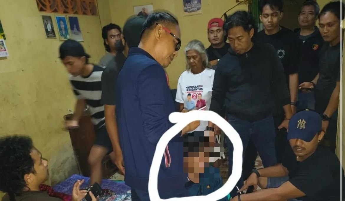Pelaku pembunuhan di Sanggau saat ditangkap. Foto: Dok. Istimewa