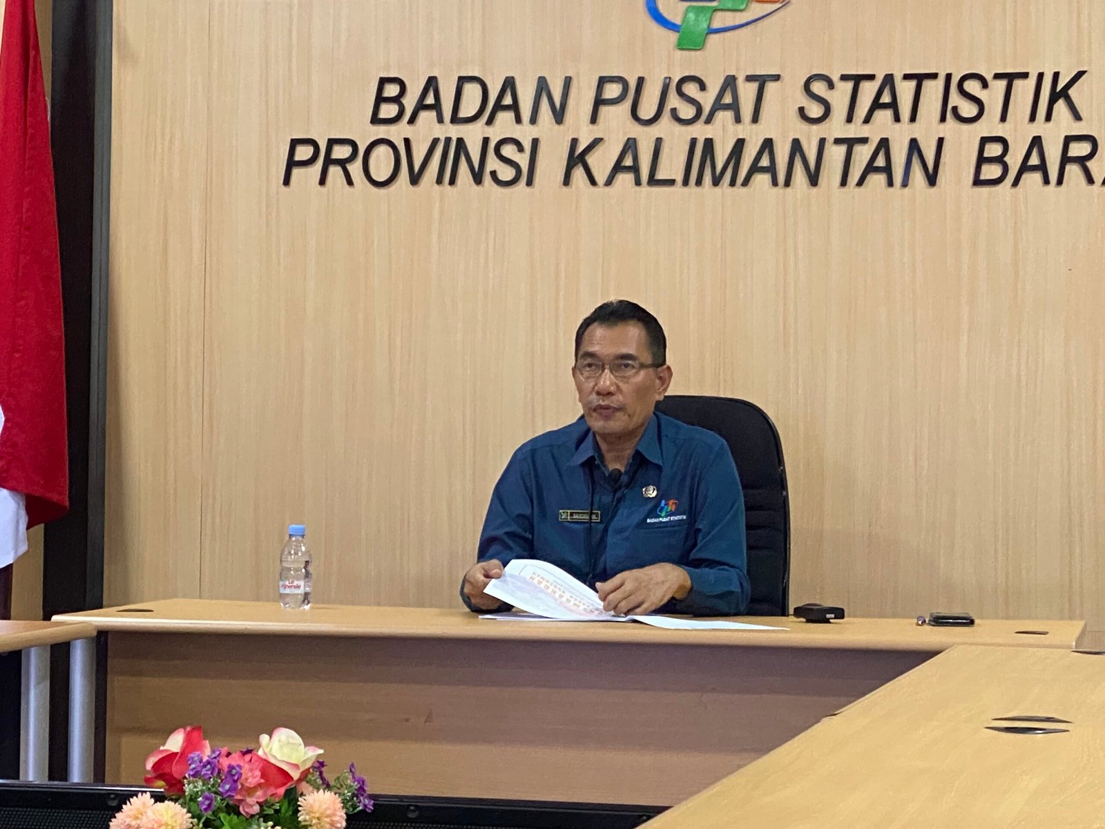 Kepala BPS Kalbar, Muh. Saichudin saat menggelar jumpa pers pada Senin (5/1/2026). Foto: Yulia Ramadhiyanti/klikwartaku