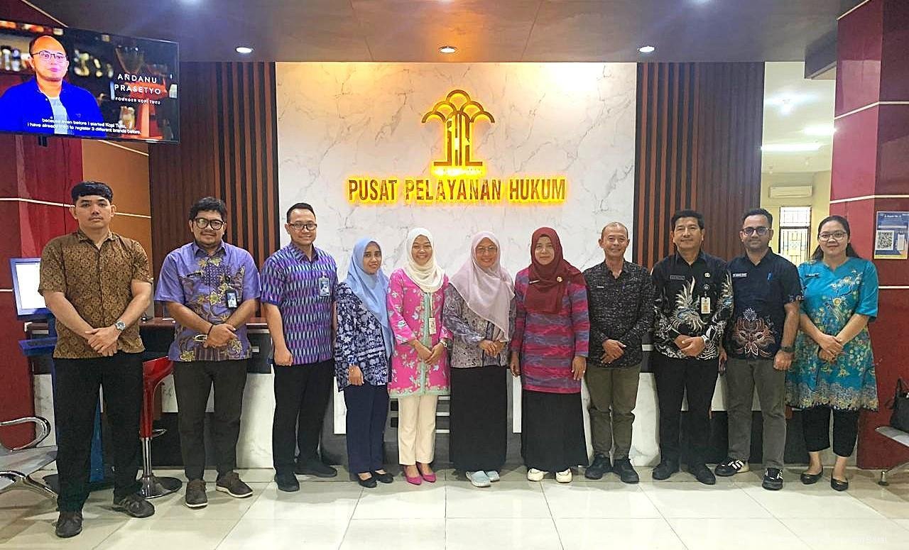 Pemkab Sambas saat lakukan koordinasi dengan Kemenkum Kalbar