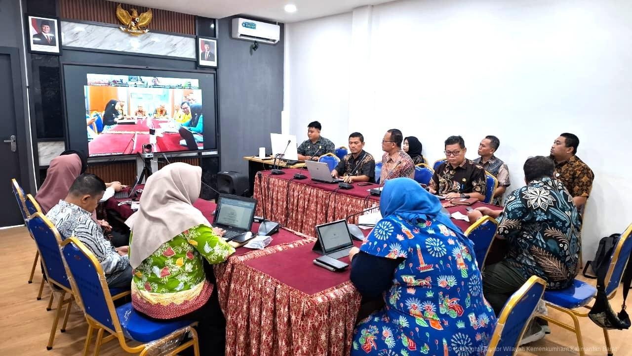 Pemkab Sambas saat koordinasi dengan Kemenkum Kalbar