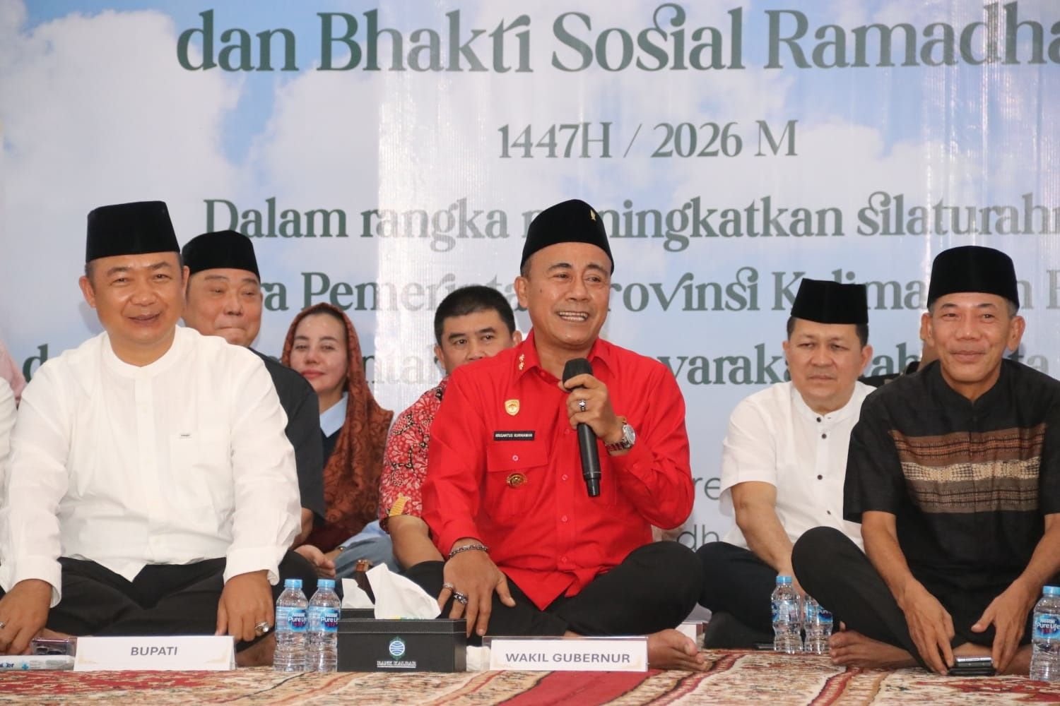 Wakil Gubernur Kalimantan Barat Krisantus Kurniawan menghadiri kegiatan Silaturahmi Ramadan bersama Pemerintah Kabupaten Ketapang dan masyarakat di Pendopo Bupati Ketapang, Jumat (6/3/2026).