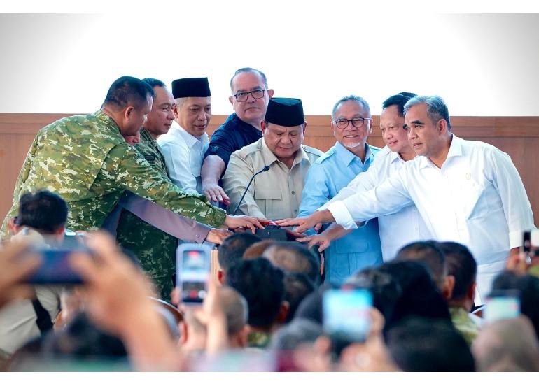 Presiden Prabowo meresmikan operasionalisasi Koperasi Desa Merah Putih di Nganjuk, Jawa Timur.
