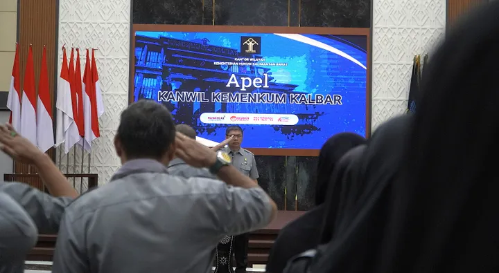 Kanwil Kemenkum Kalbar saat gelar apel.