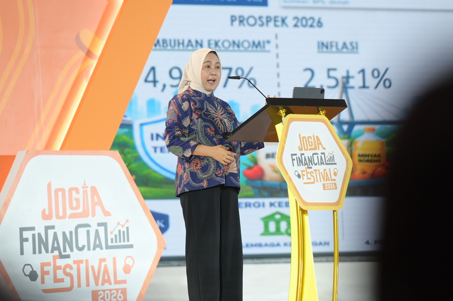 Deputi Gubernur BI Aida S. Budiman saat memberikan edukasi literasi keuangan digital kepada generasi muda di Yogyakarta.