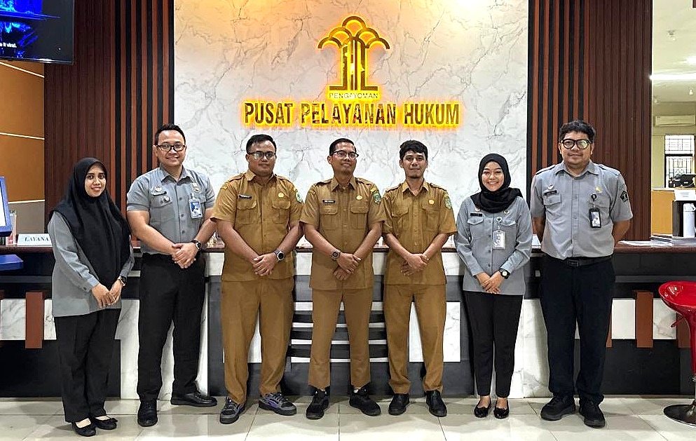 Pemkot Singkawang saat koordinasi dengan Kemenkum Kalbar