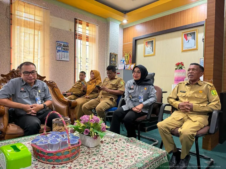 Kemenkum Kalbar saat koordinasi dengan Disdikbud Sambas