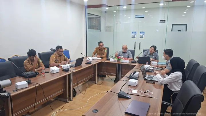 Kemenkum Kalbar saat koordinasi dengan Pemkot Singkawang