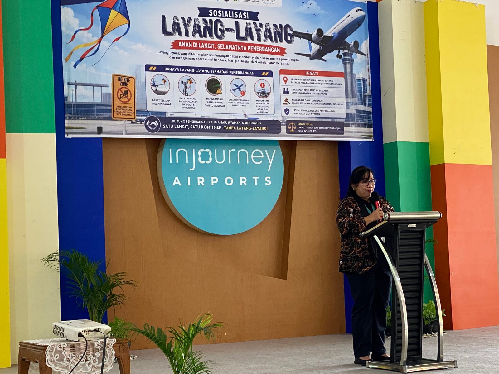 GM Bandara Supadio saat beri sambitan di sosialisasi layang-layang. Foto: Yulia Ramadhiyanti/klikwartaku