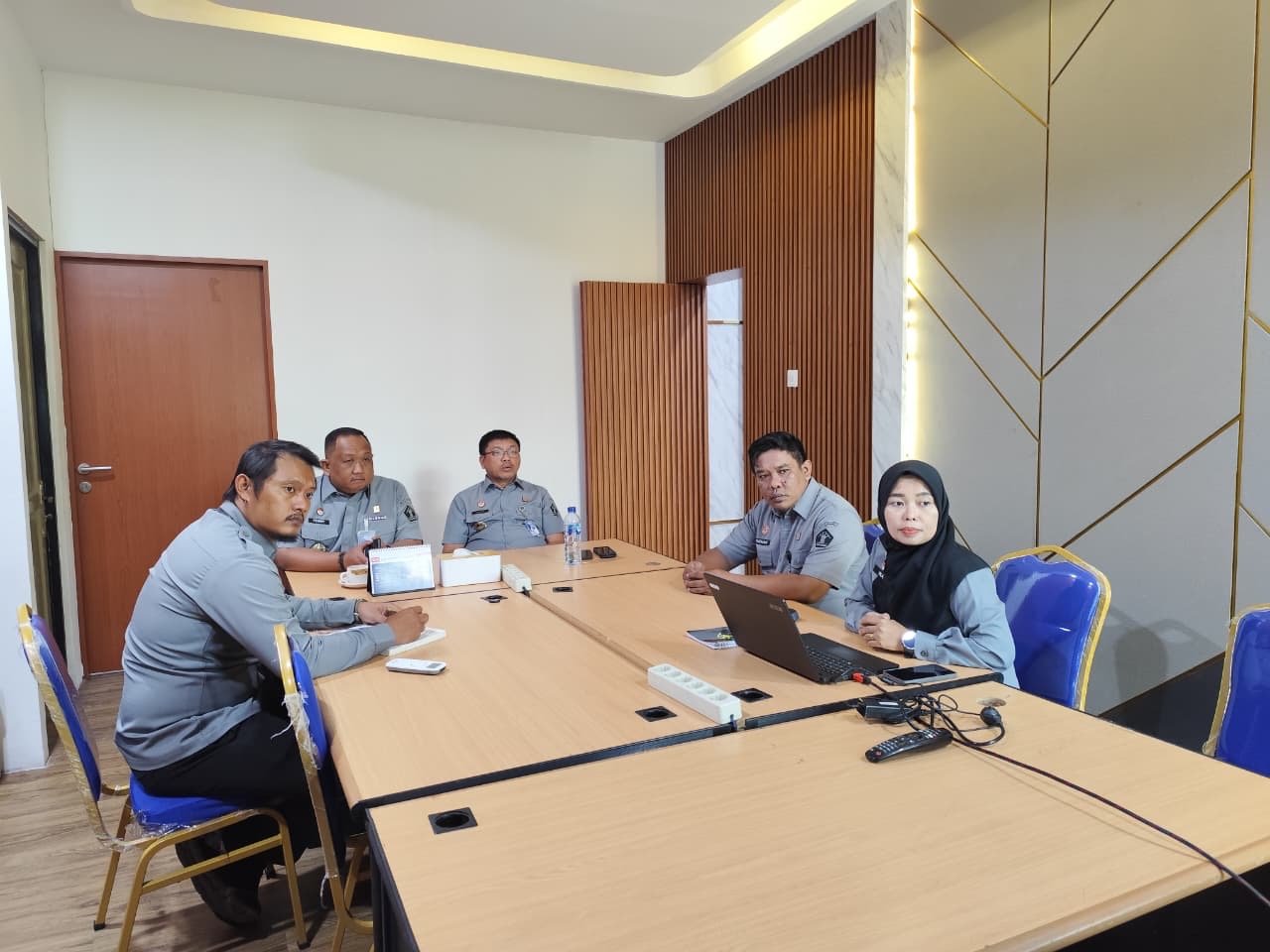 Kemenkum Kalbar saat koordinasi dengan BPN dan BPKP