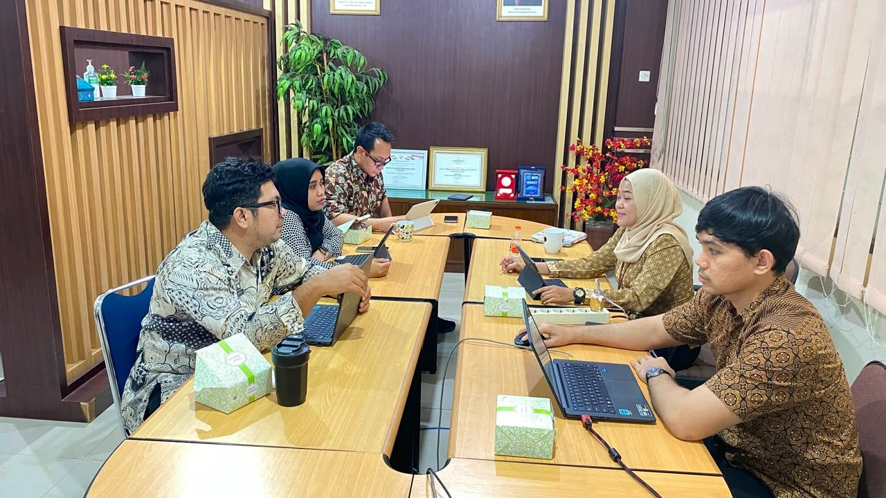 Kemenkum Kalbar saat koordinasi dengan Pemkab Sekadau