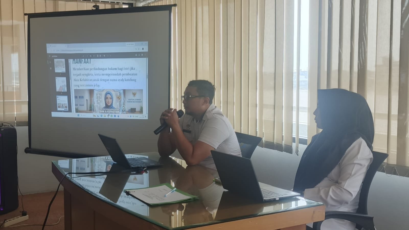 Kemenkum Kalbar saat berikan penyuluhan di KUA Pontianak Utara