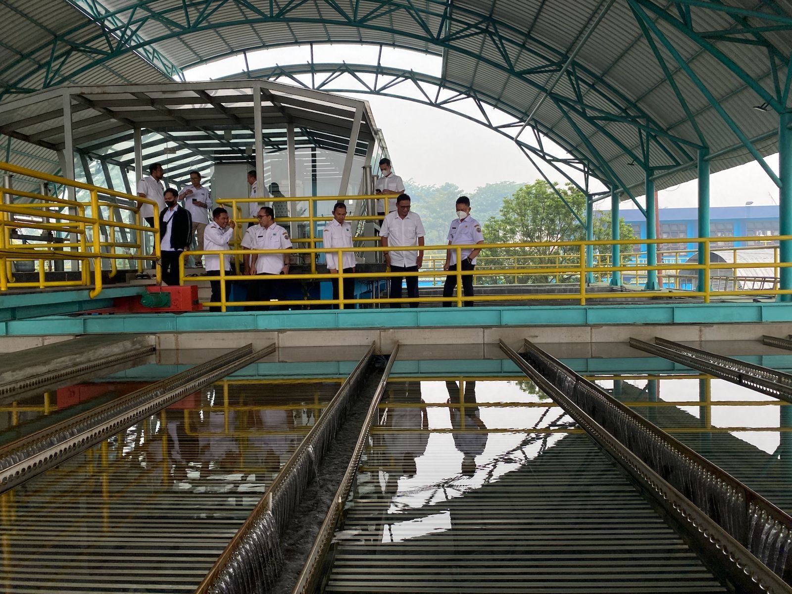 Wali Kota Pontianak saat kunjungi PDAM Pontianak. Foto: Dok. Prokopim Pemkot Pontianak