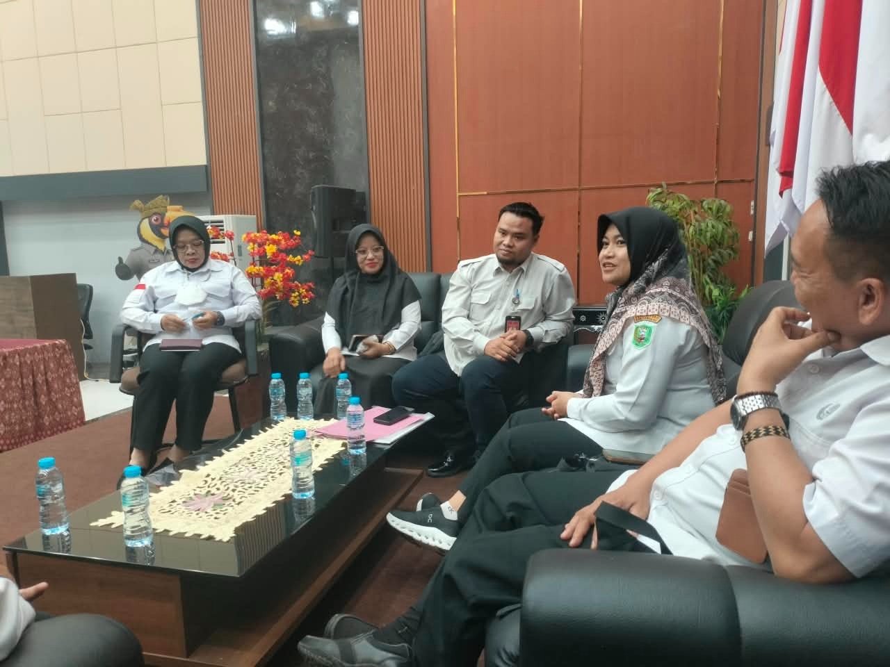 Kemenkum Kalbar saat koordinasi dengan DPRD Sanggau